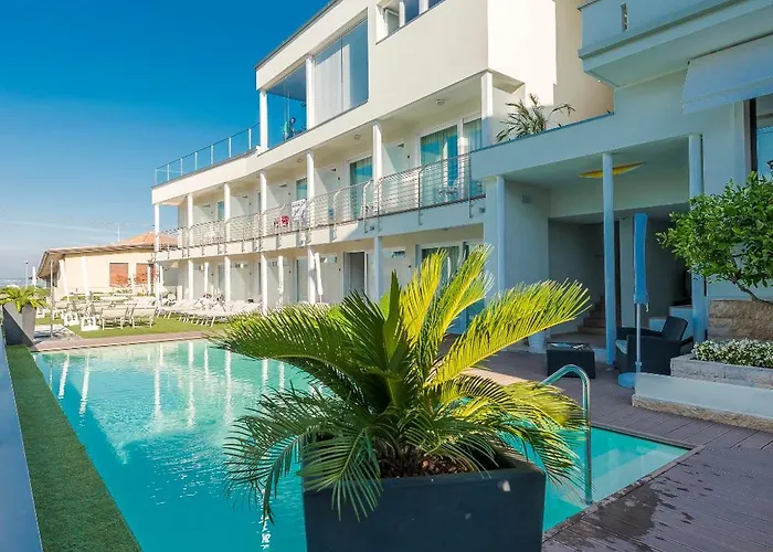 Отель Katy Бардолино