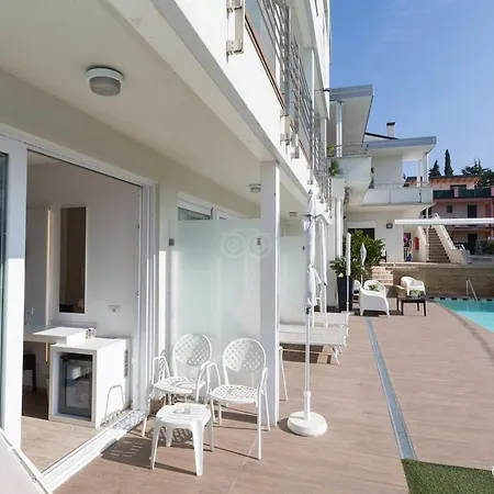 Katy Hotel 3*