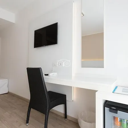 Katy Hotel 3*