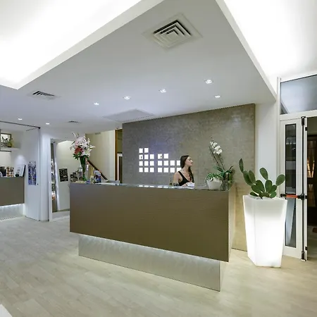 Otel Katy Bardolino