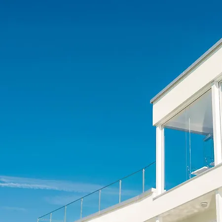 Katy Бардолино