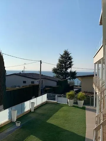 Katy Отель Бардолино