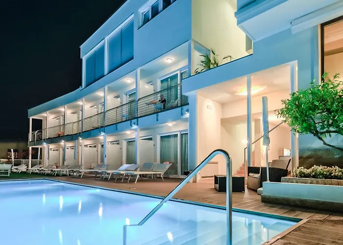 Отель Katy Бардолино